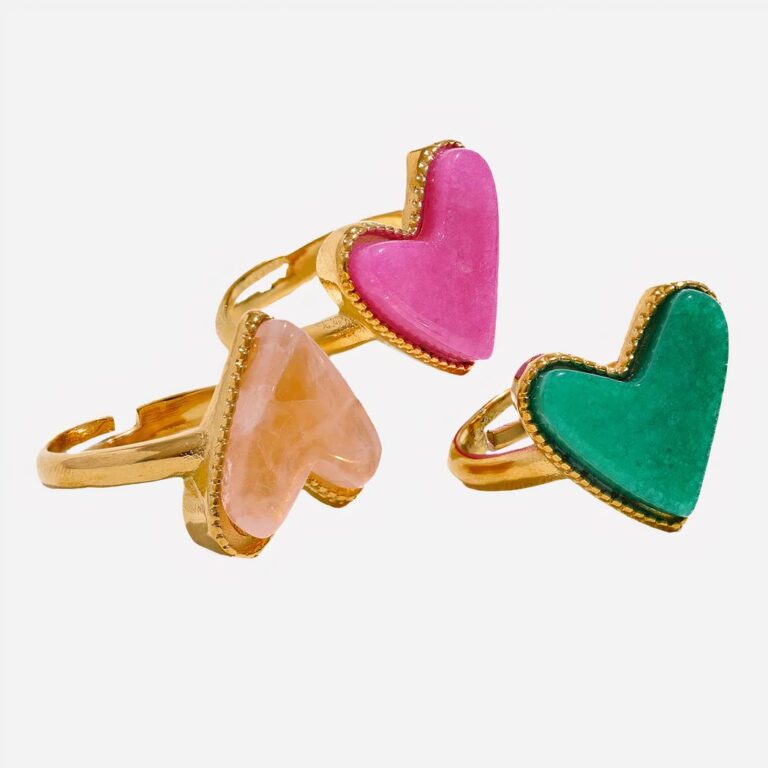 Bague dorée en acier inoxydable forme de coeur coloré