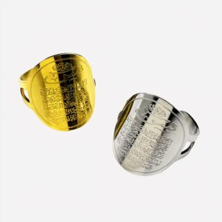 Bagues dorée et argentée sur fond blanc.