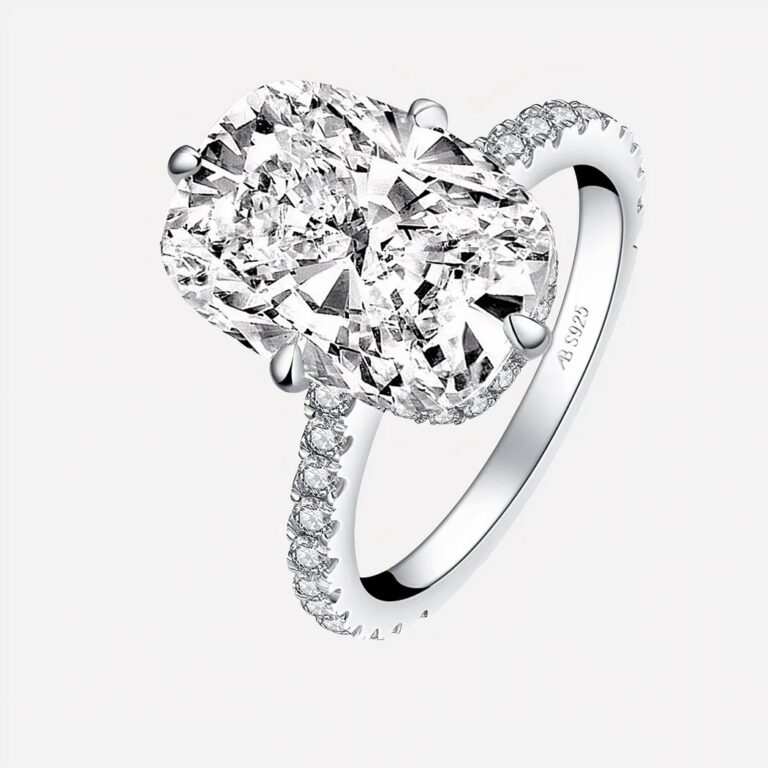 Bague de promesse en argent et zircons Bague de promesse en argent et zircons