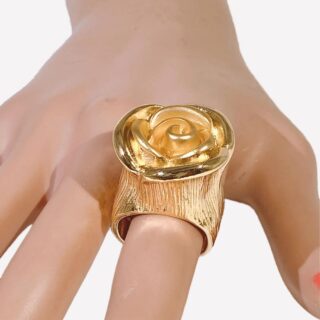 Bague épaisse fantaisie en forme de rose pour femme