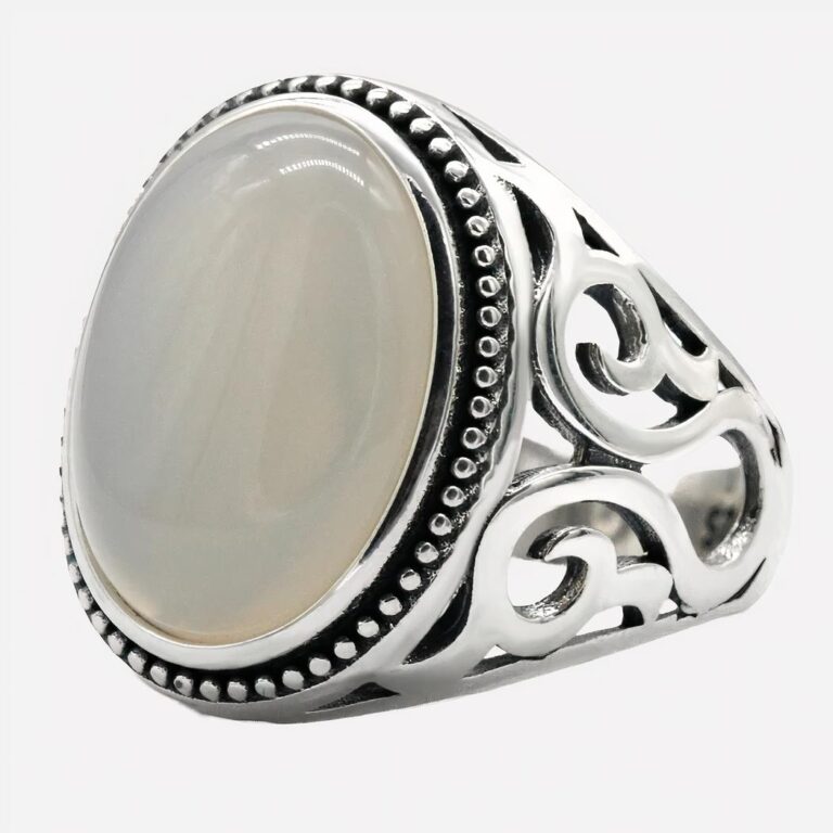 Bague argent épaisse avec serti pierre blanche agathe